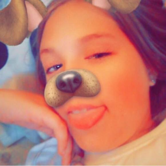 Meet your Posher, Olivia - Picture 1 of 1